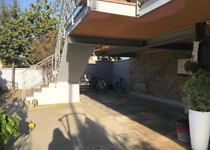 לינה וארוחת בוקר La Boheme